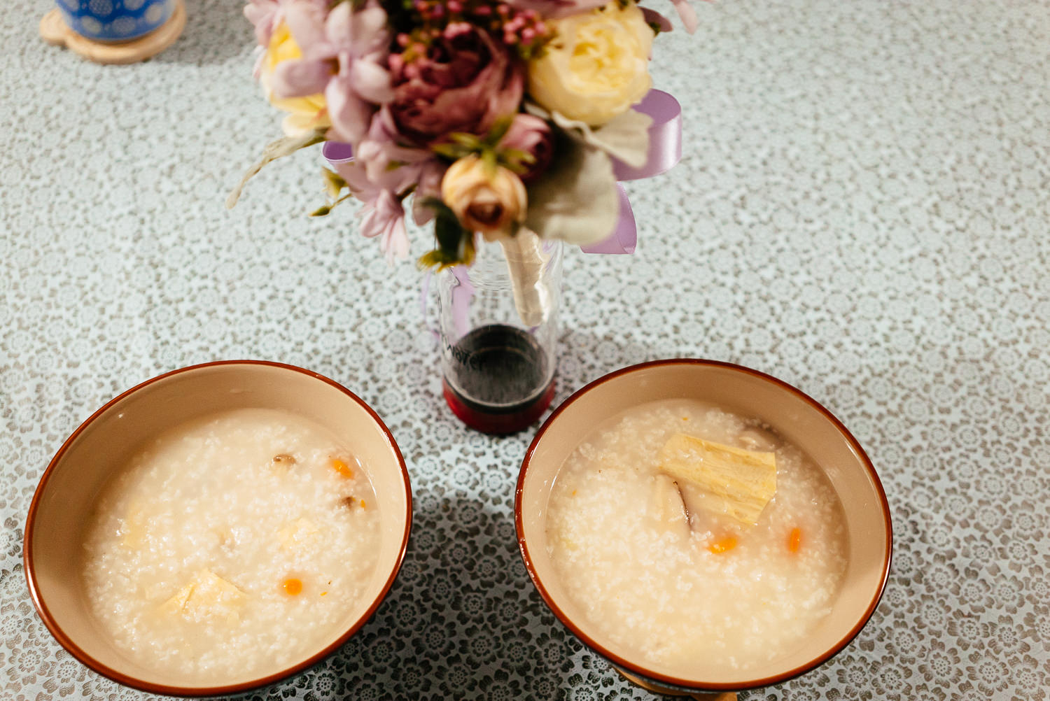 冬菇腐竹甘筍素粥 Shiitake Mushroom Porridge with Bean Curd Sticks and Carrots Vegetarian Recipe
